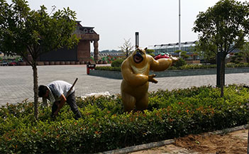 良好的耐腐蚀性成就了玻璃钢雕塑 良好的耐腐蚀性成就了玻璃钢雕塑