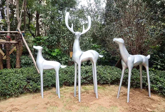 不锈钢抽象鹿